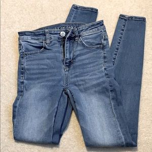 Medium wash skinny jeans